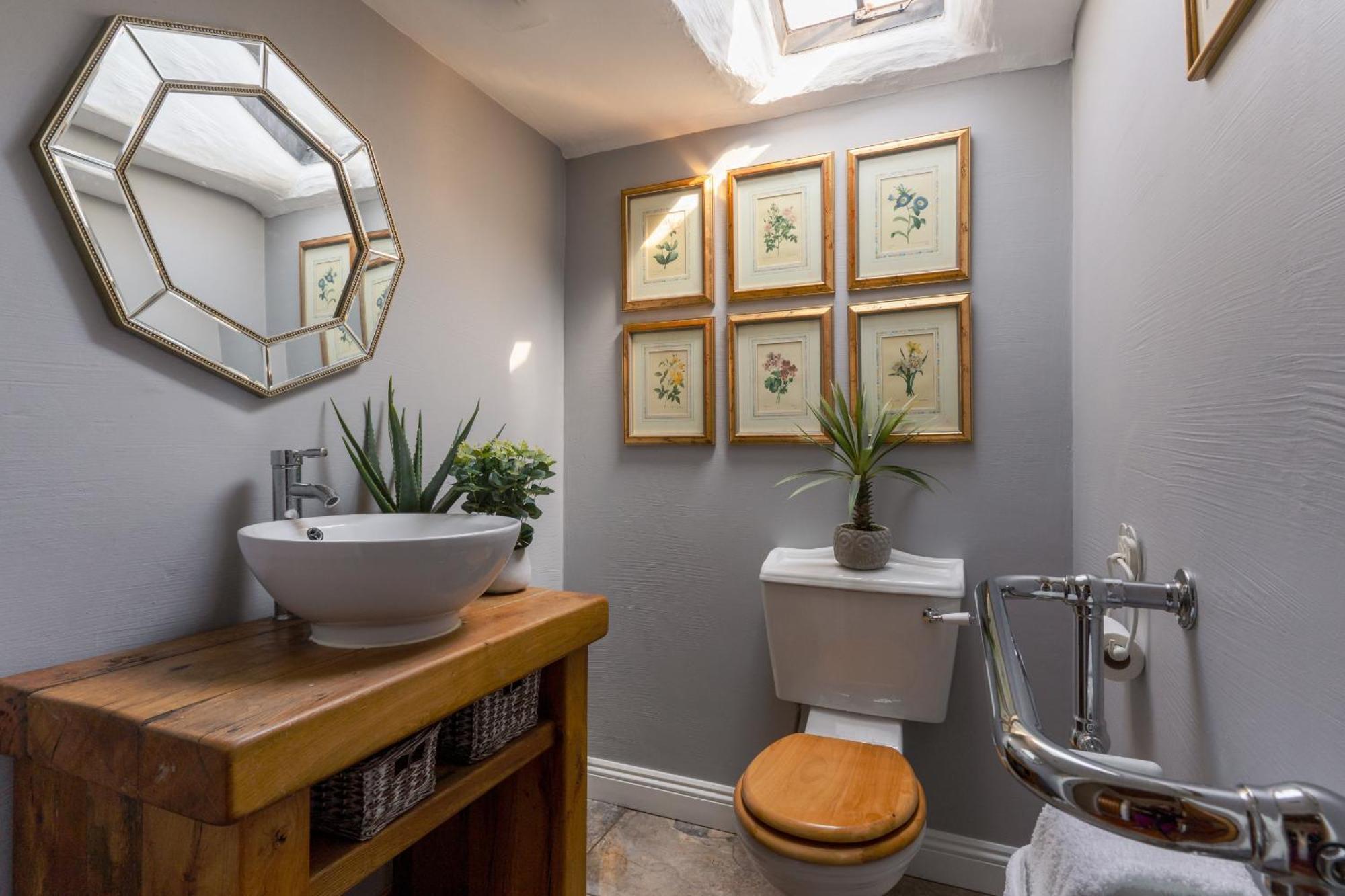 The - Characterful, Coastal Family With New Hot Tub Holiday home *