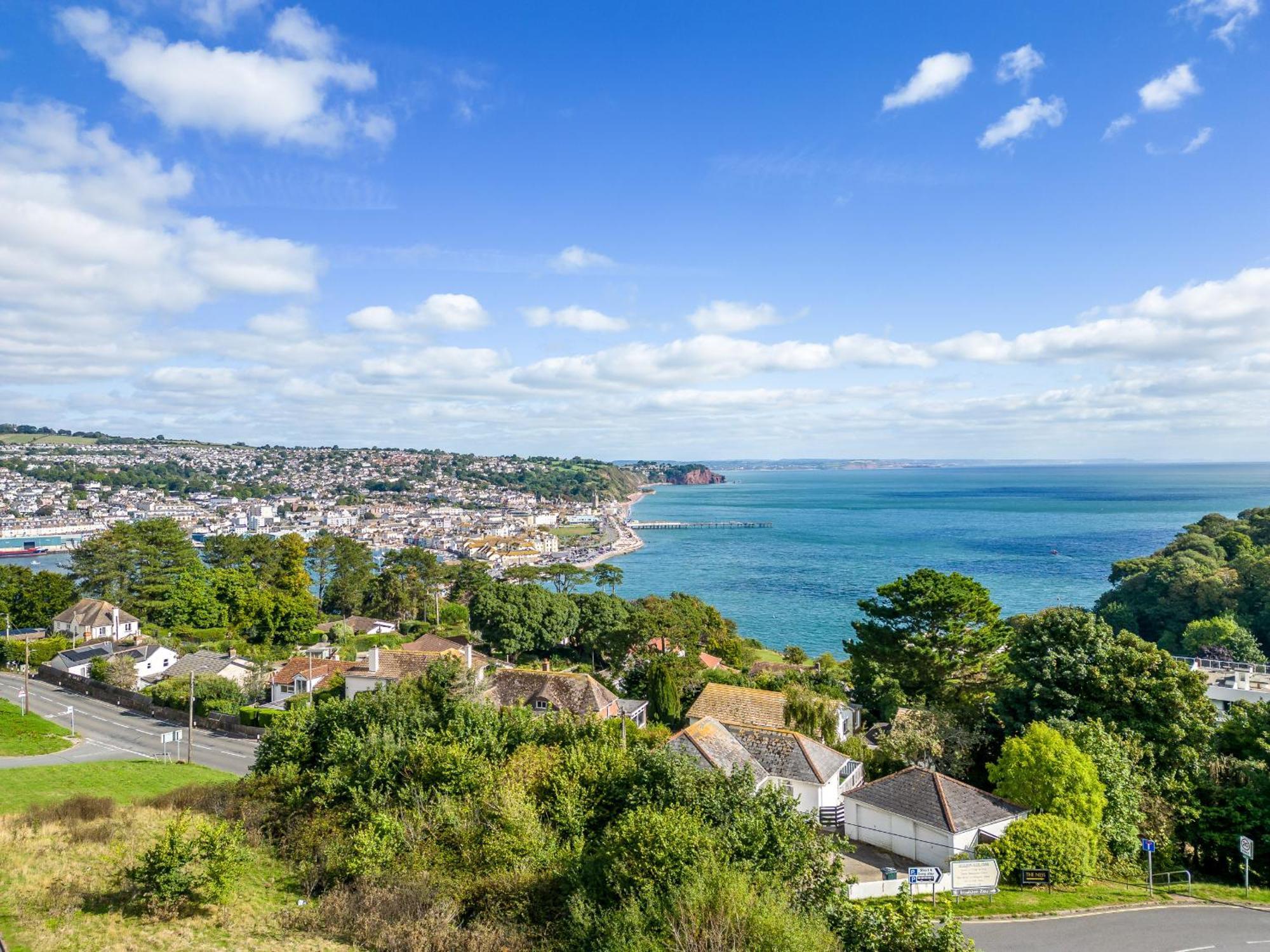 Holiday home The - Characterful, Coastal Family With New Hot Tub *