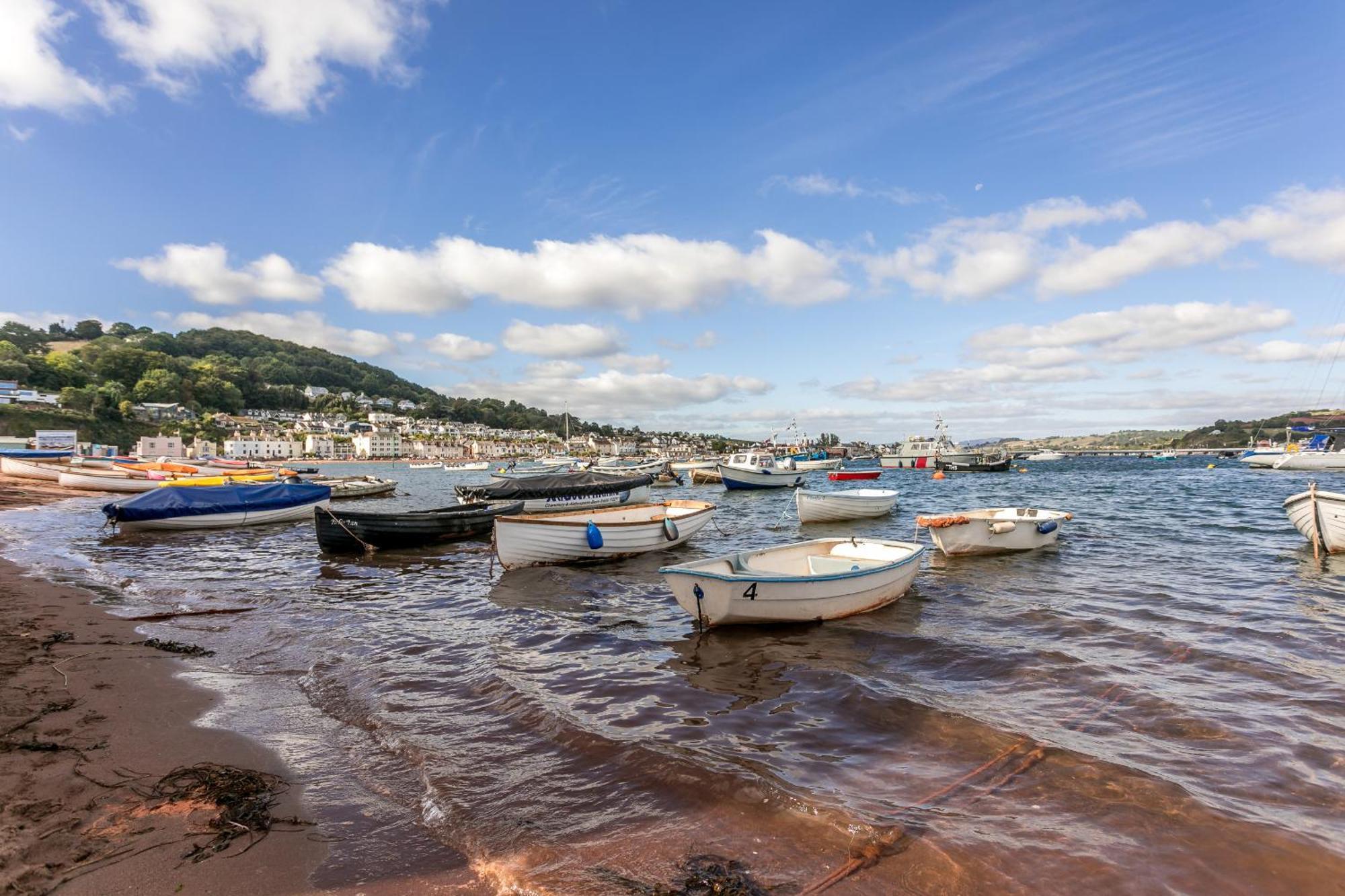 The - Characterful, Coastal Family With New Hot Tub Holiday home Dawlish