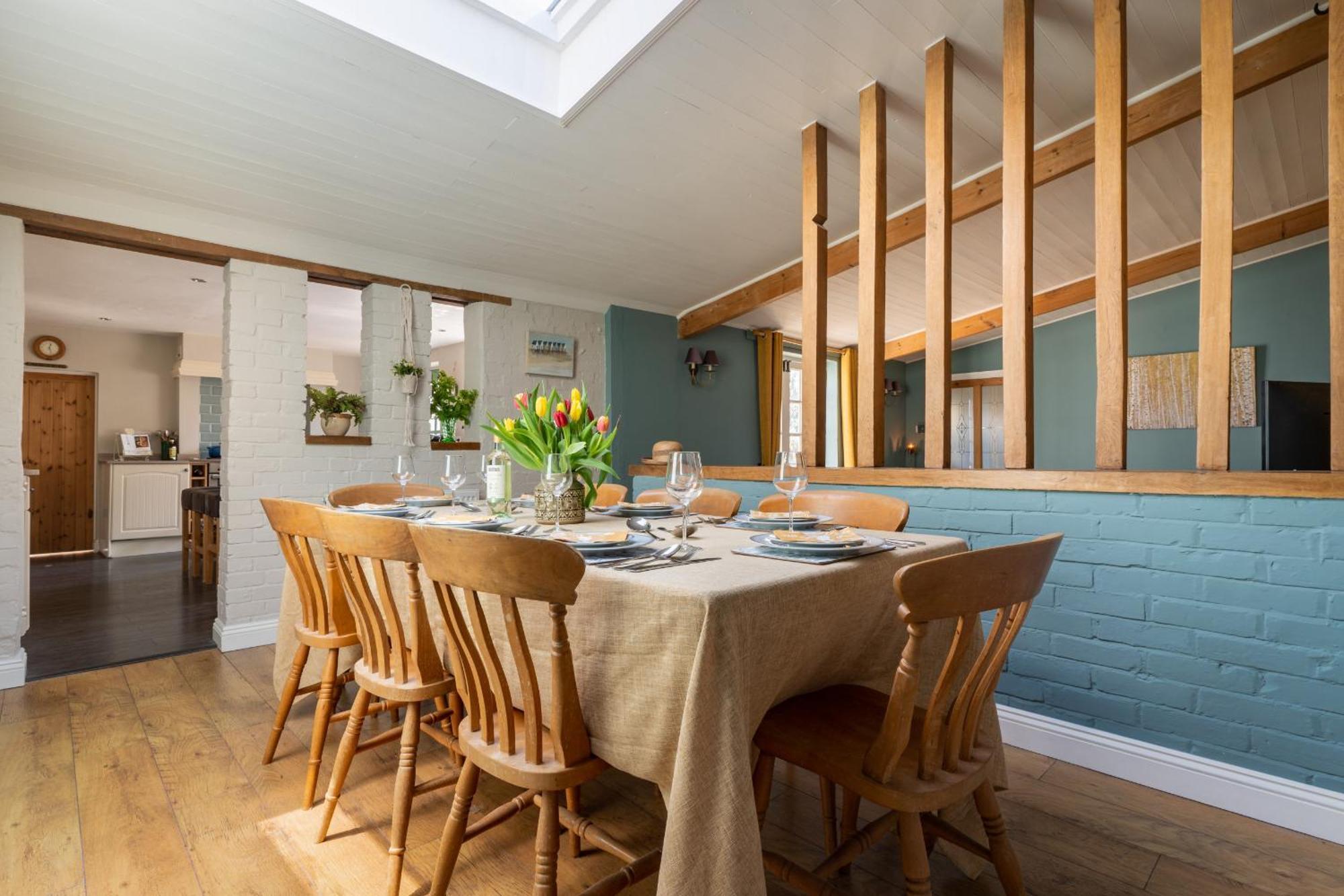 The - Characterful, Coastal Family With New Hot Tub * Dawlish