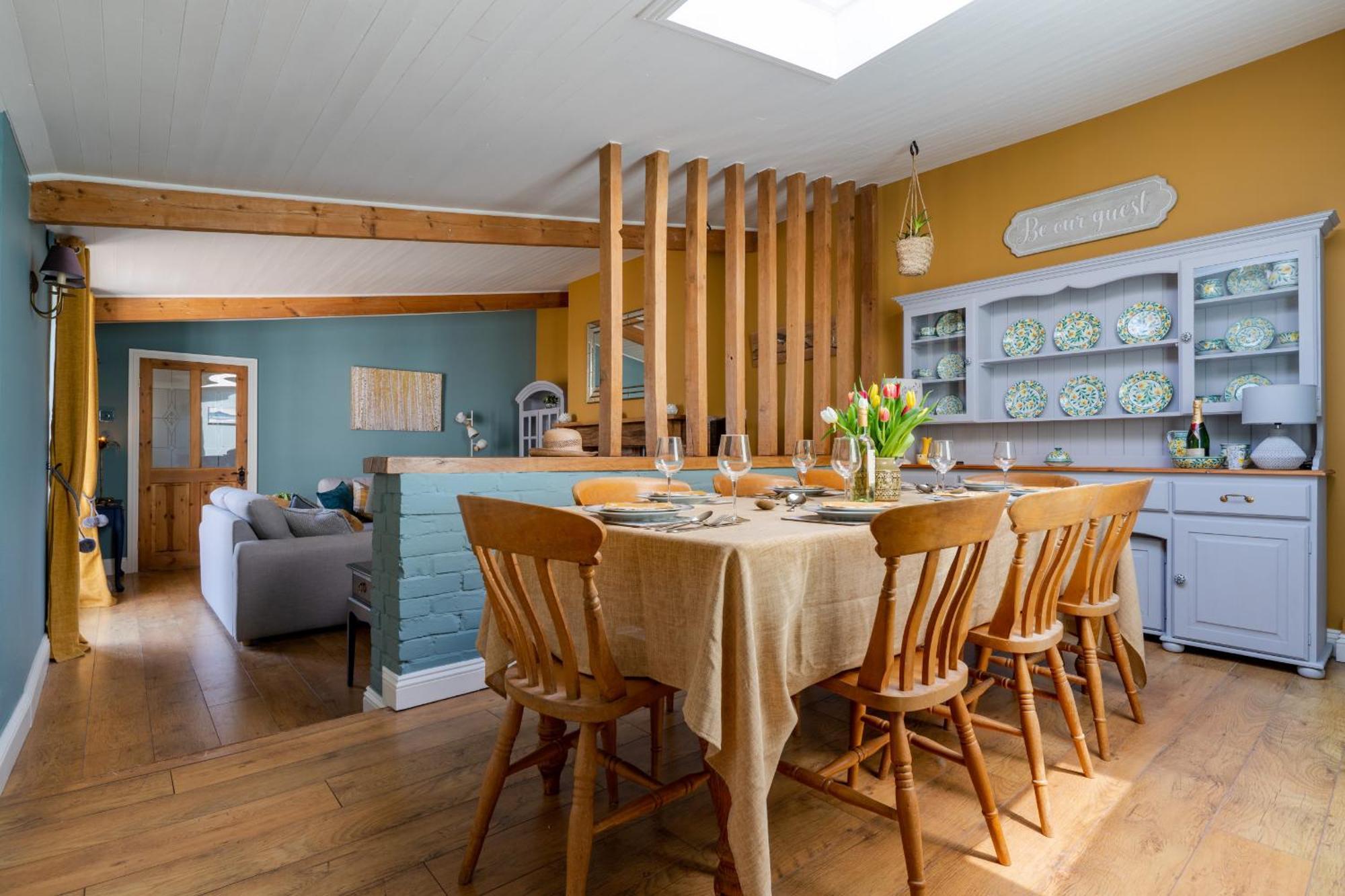 The - Characterful, Coastal Family With New Hot Tub Holiday home