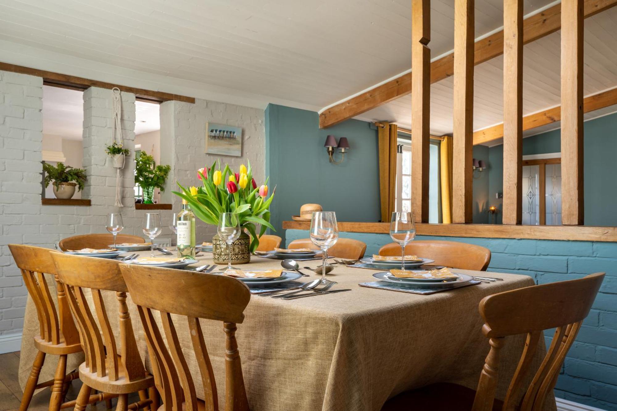 Holiday home The - Characterful, Coastal Family With New Hot Tub