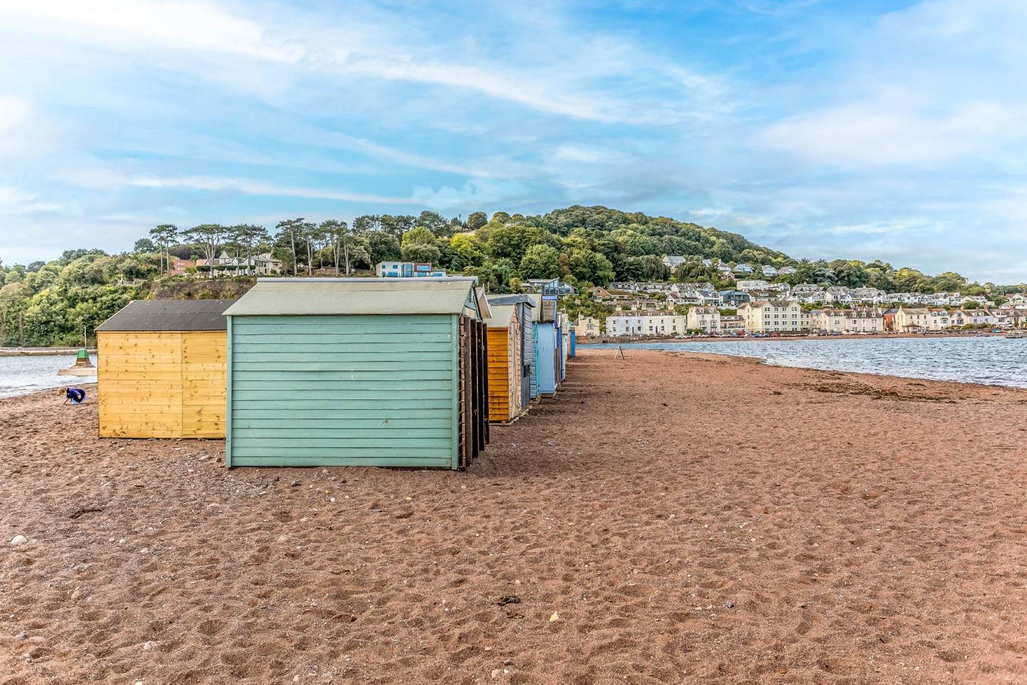 The - Characterful, Coastal Family With New Hot Tub Dawlish